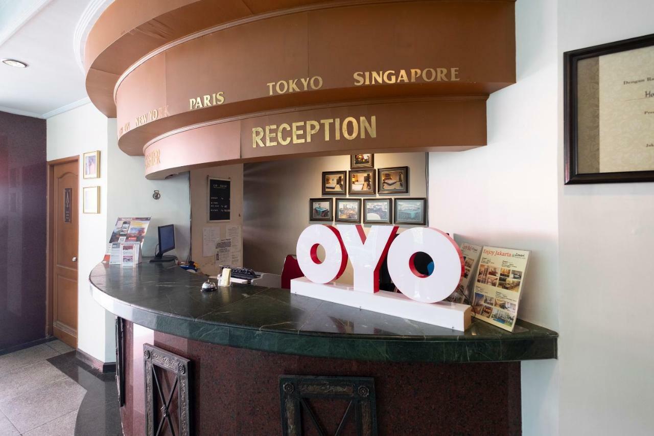 Oyo 628 Losari Metro Makassar Buitenkant foto
