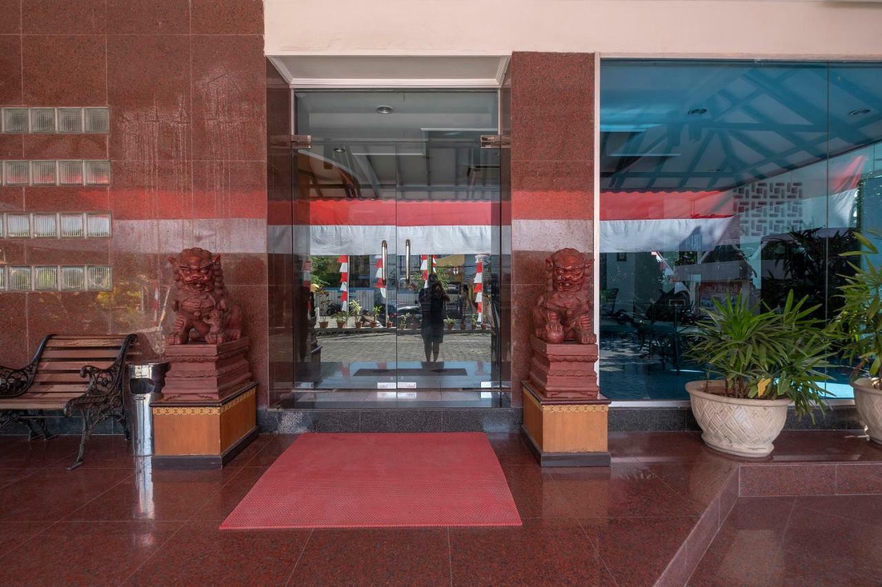 Oyo 628 Losari Metro Makassar Buitenkant foto