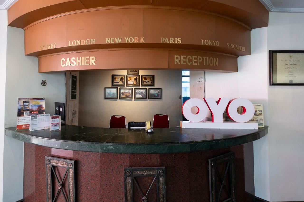 Oyo 628 Losari Metro Makassar Buitenkant foto