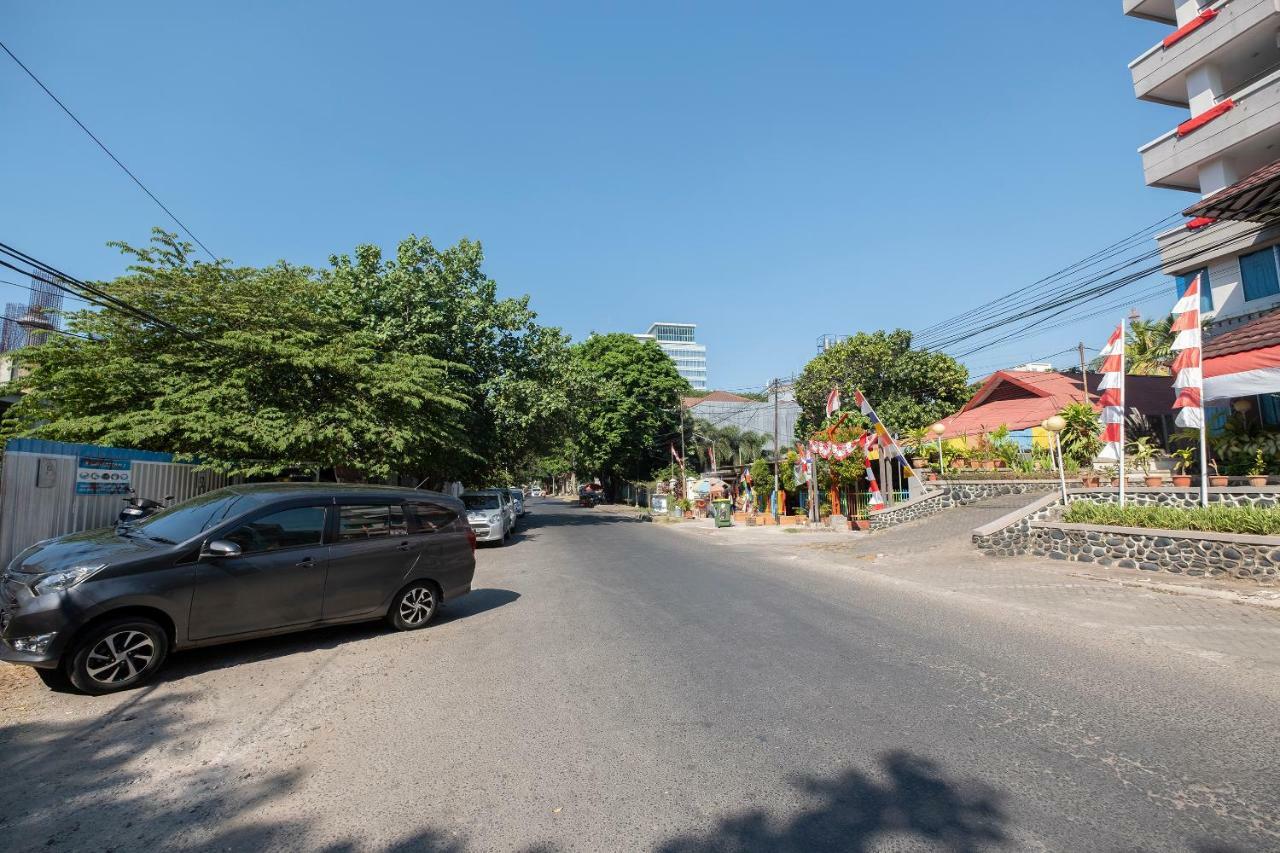 Oyo 628 Losari Metro Makassar Buitenkant foto